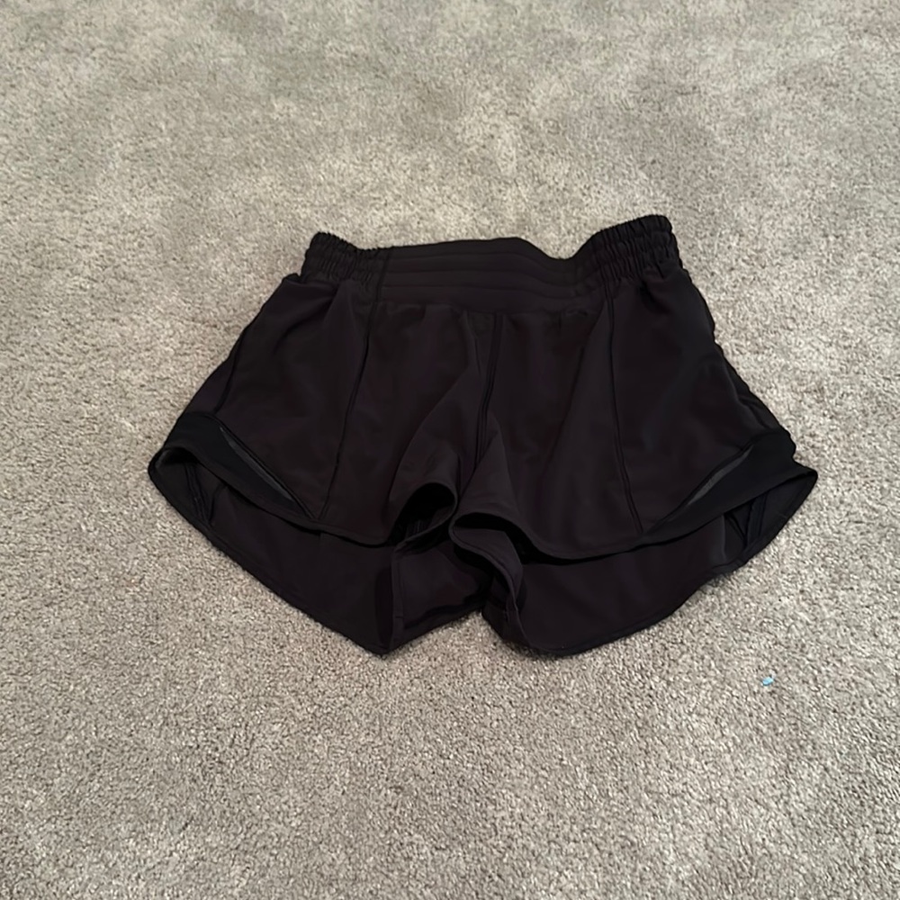 Lululemon High Rise Hotty Hot Shorts